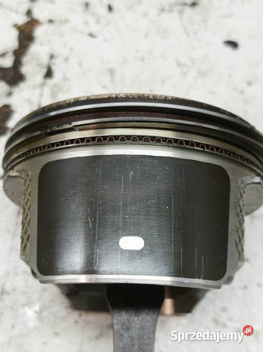 TŁOK KORBOWÓD 20 16V 145 Volvo C30 I 20062013 Rok produkcji 2012