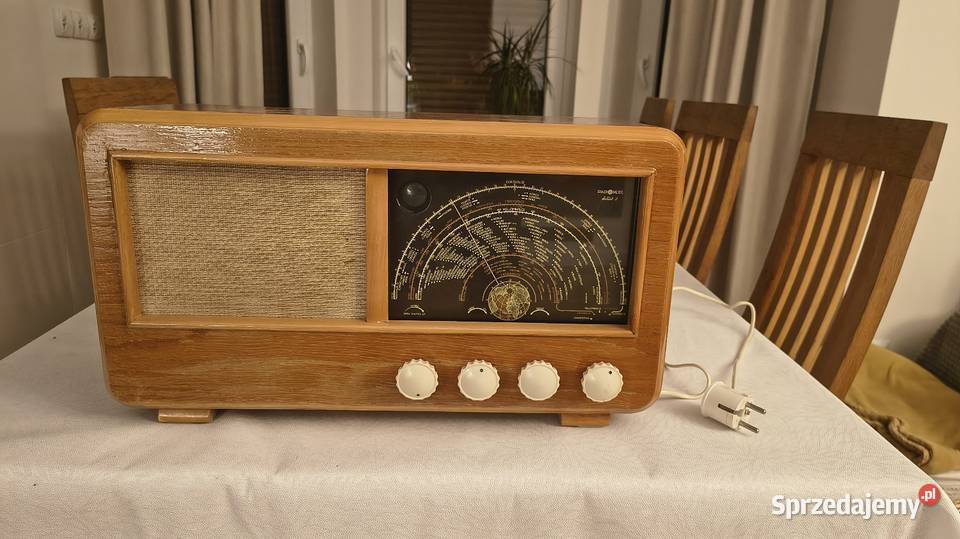 Klasyczne zabytkowe Radionette Radio