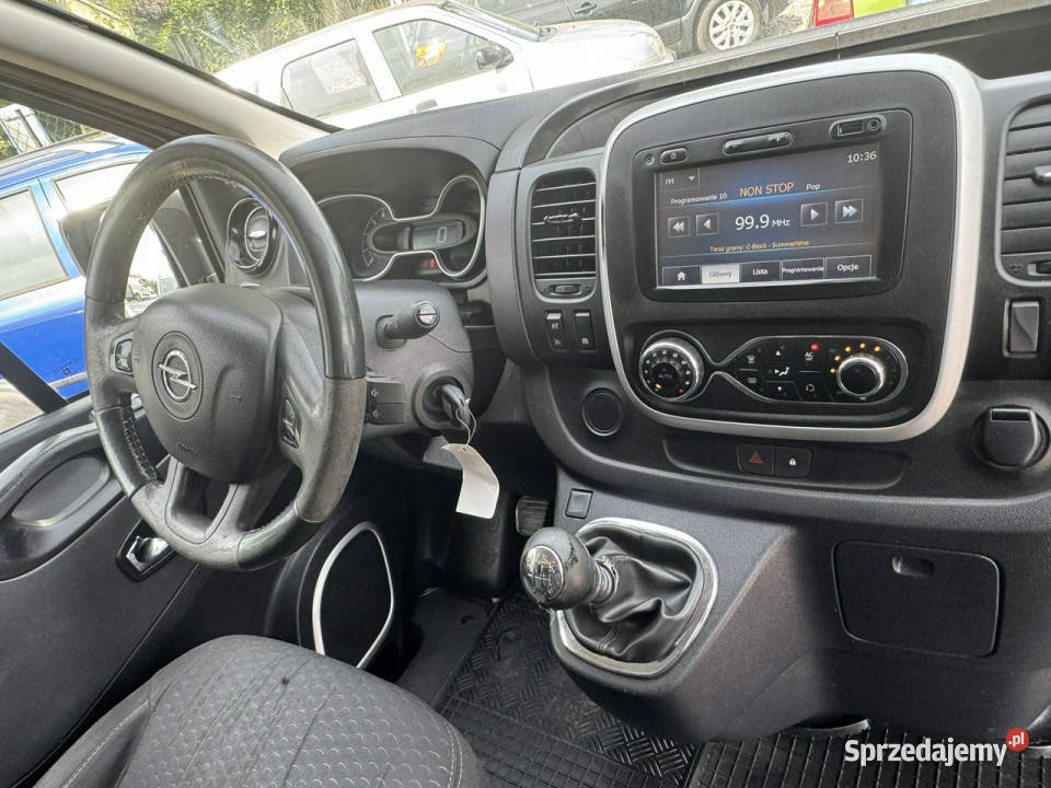 Opel Vivaro 16 120 3 osobowy klimatyzacja II Łodygowice sprzedam