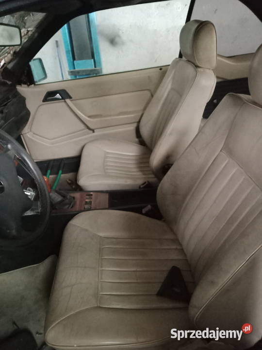 Mercedes W124 coupe fotele kanapa środek boczki