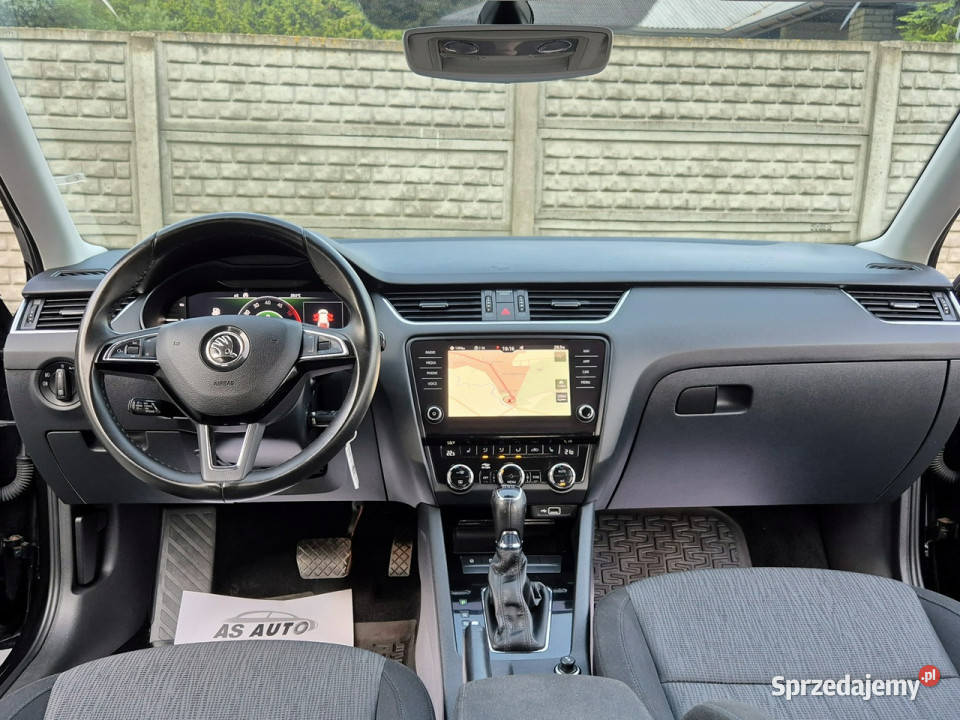 koda Octavia 20TDi 150 asystent pasa ruchu Węgrów