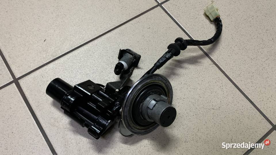 Stacyjka Zamek Korek Wlewu Honda Varadero XL 125