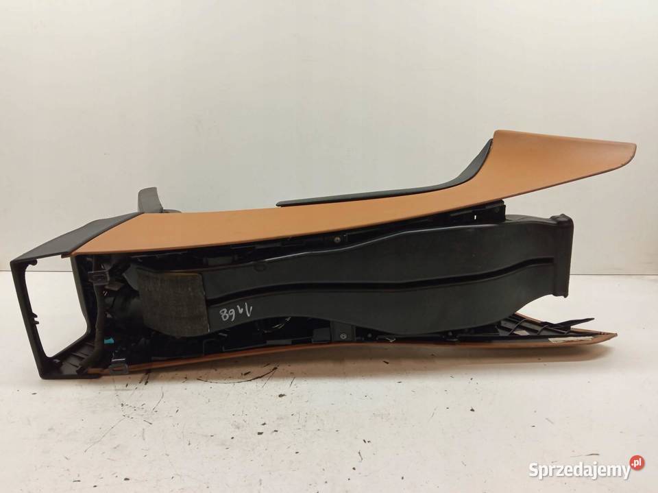 TUNEL ŚRODKOWY PODŁOKIETNIK DEKOR 815049420201 osobowe