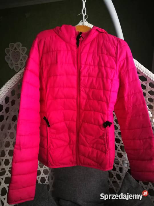 Różowa pikowana kurteczka z ozdobamiSM małopolskie Zielonki