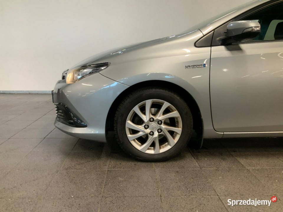 Toyota Auris II 2012 szary Sadlno