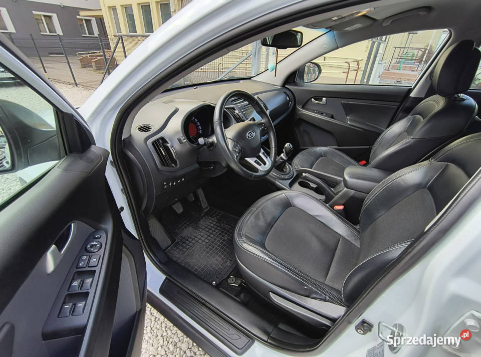 Kia Sportage ALU 17półskórakamera światła do jazdy dziennej kujawsko-pomorskie Bydgoszcz sprzedam