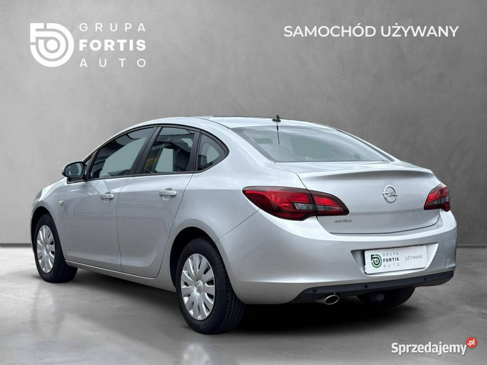 Opel Astra Sedan 14 Turbo 140 Manual Salon Jeden Bydgoszcz sprzedam