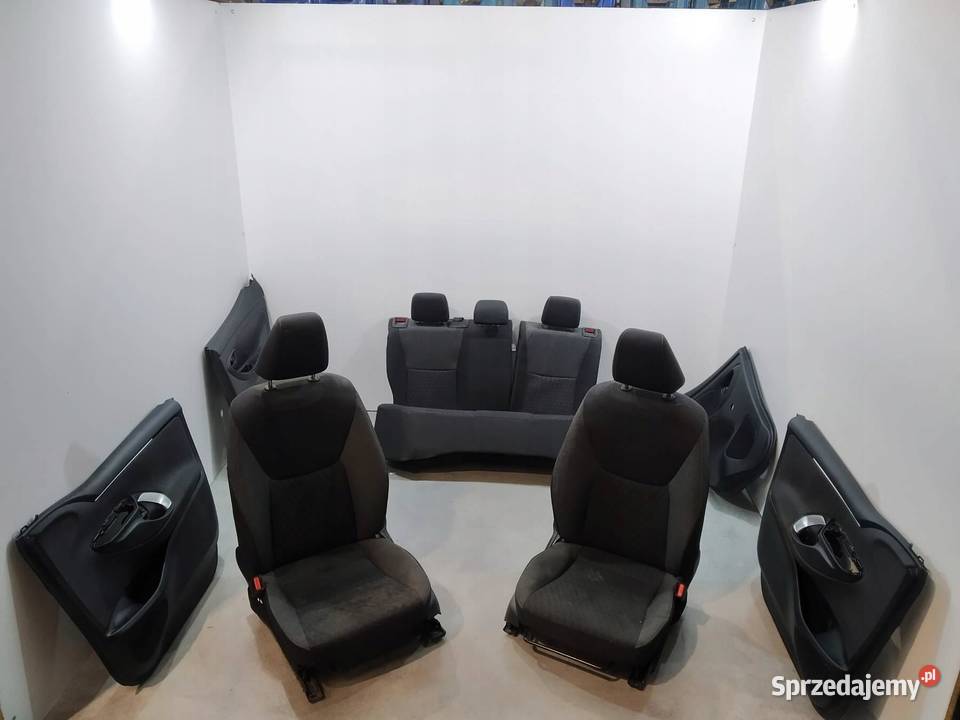 FOTELE KANAPA BOCZKI KOMPLET EU 5D Toyota Yaris