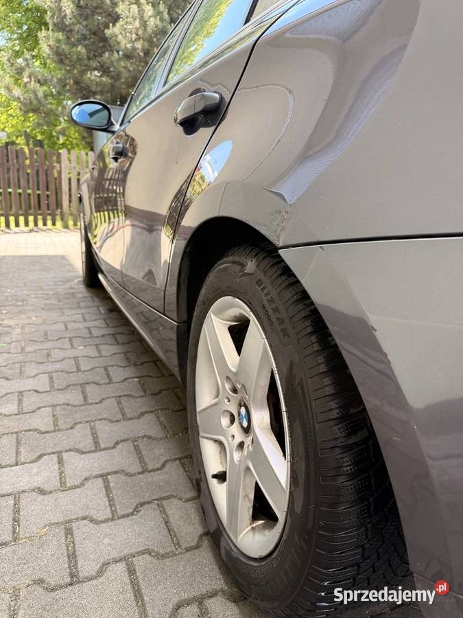 BMW 116i zadbany klima hak lekkie uszkodzenie światła przeciwmgielne Katowice