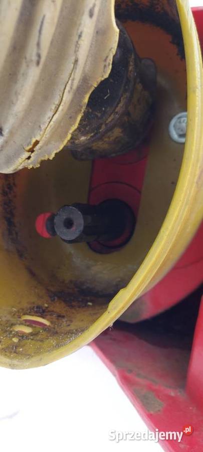 Rozgarniacz rozbijak wał do pryzm trawy Reck Ryki sprzedam