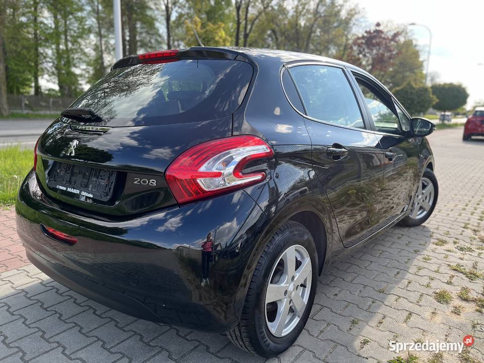 PEUGEOT 208 14 Benzyna 2012 wielofunkcyjna kierownica Ostrowiec Świętokrzyski