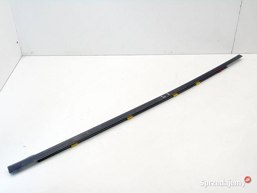 Uszczelka parapet zewnętrzny szyby drzwi lewy