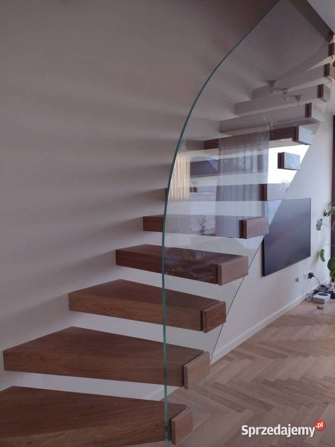 Schody półkowe wspornikowe schody drewniane Bełchatów