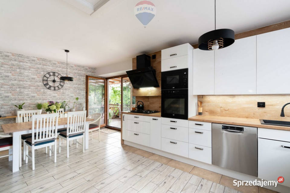 Rokietnica dom z potencjałem i dużym ogrodem Liczba pokoi 5