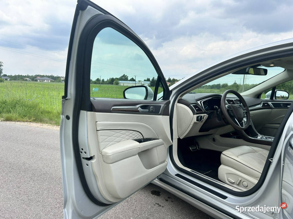 Ford Fusion Mondeo Platinium najbogatsza możliwa światła przeciwmgielne