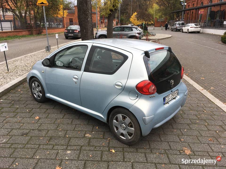 Toyota Aygo 10 2005 220000r manualna łódzkie