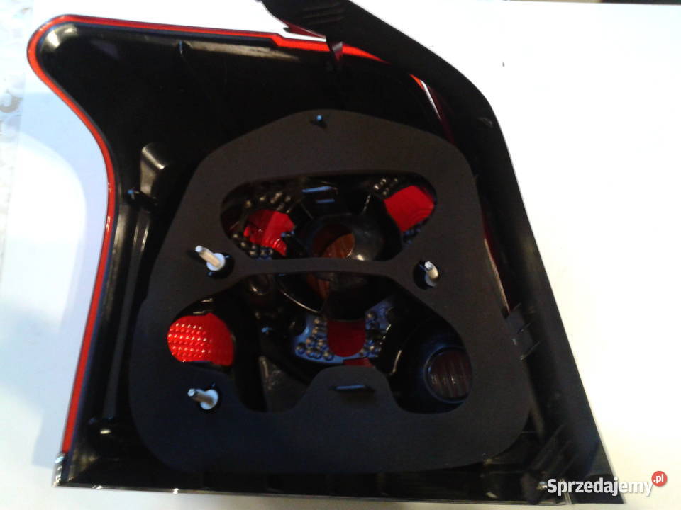 Lampa tył tovota Awensis nowa mazowieckie