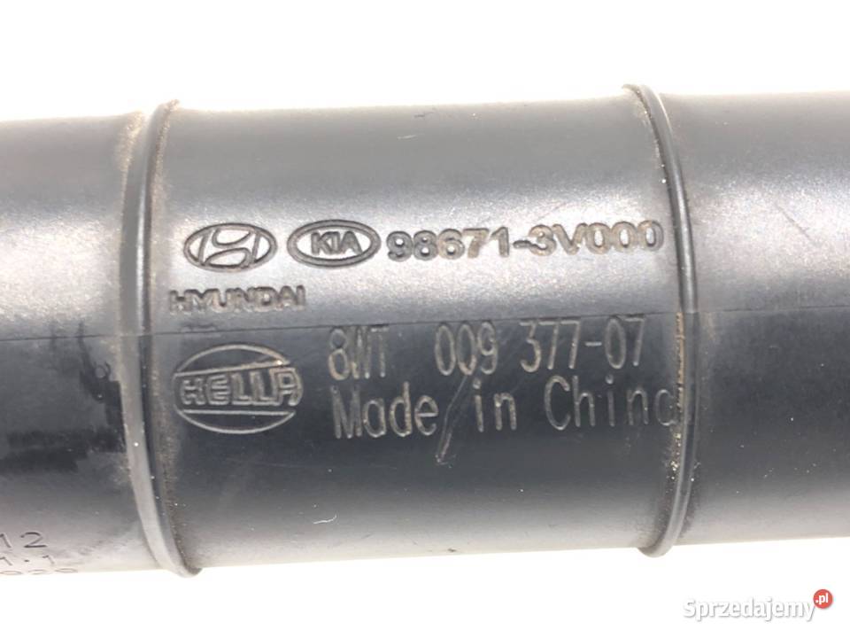 SPRYSKIWACZ REFLEKTORA LEWY PRZÓD HYUNDAI i40