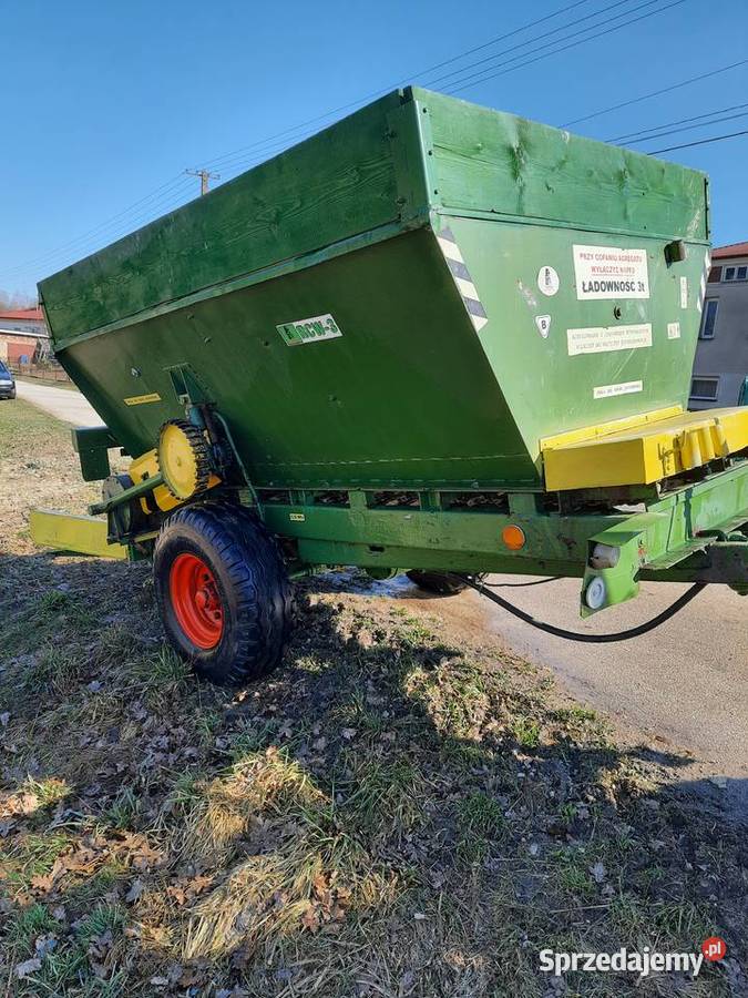 Rozsiewacz wapna RCW3 Rozsiewacze nawozów Wietrzychowice sprzedam