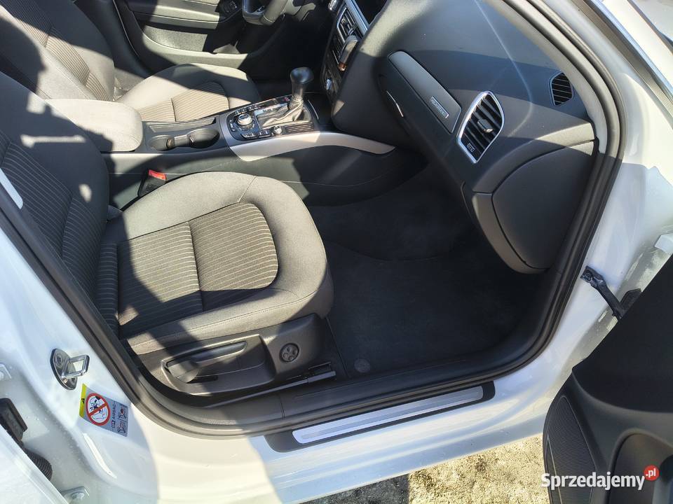 Audi A4 B8 Avant Quatro Stronic Zadbany ASR (kontrola trakcji) Myszyniec