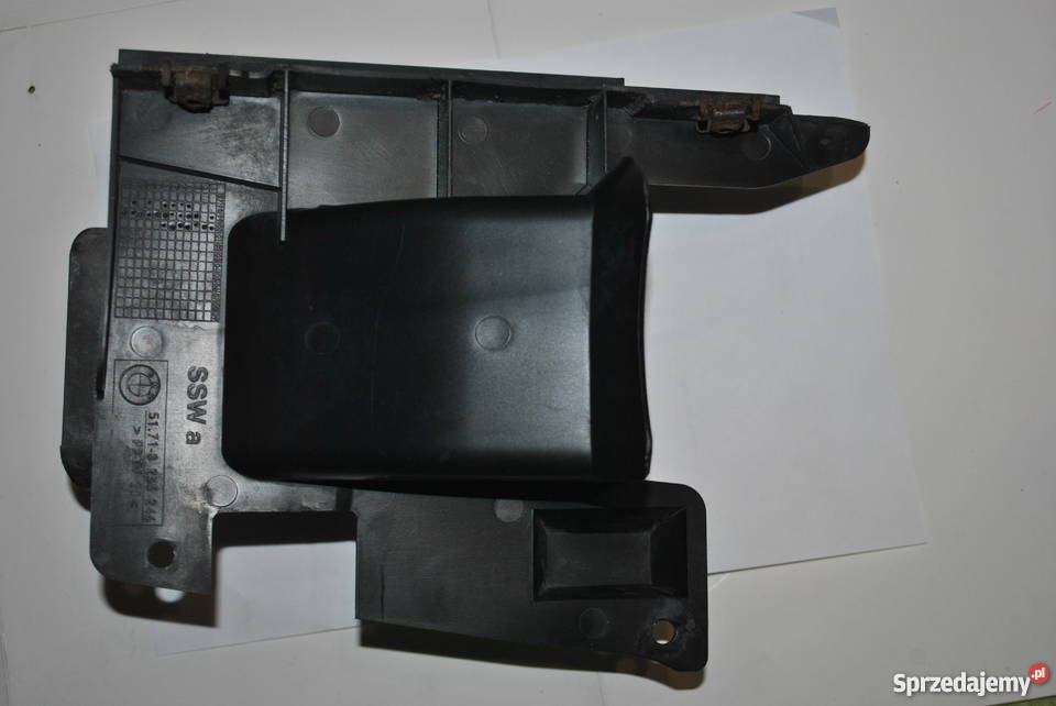 Kanał powietrza hamulca prawy BMW E46