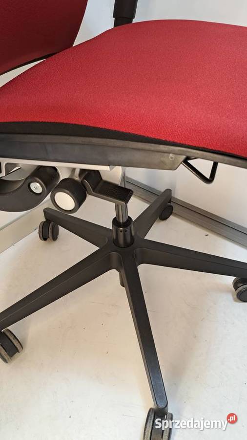 Fotel biurowy obrotowy Steelcase Think czerwony wielkopolskie Kórnik sprzedam