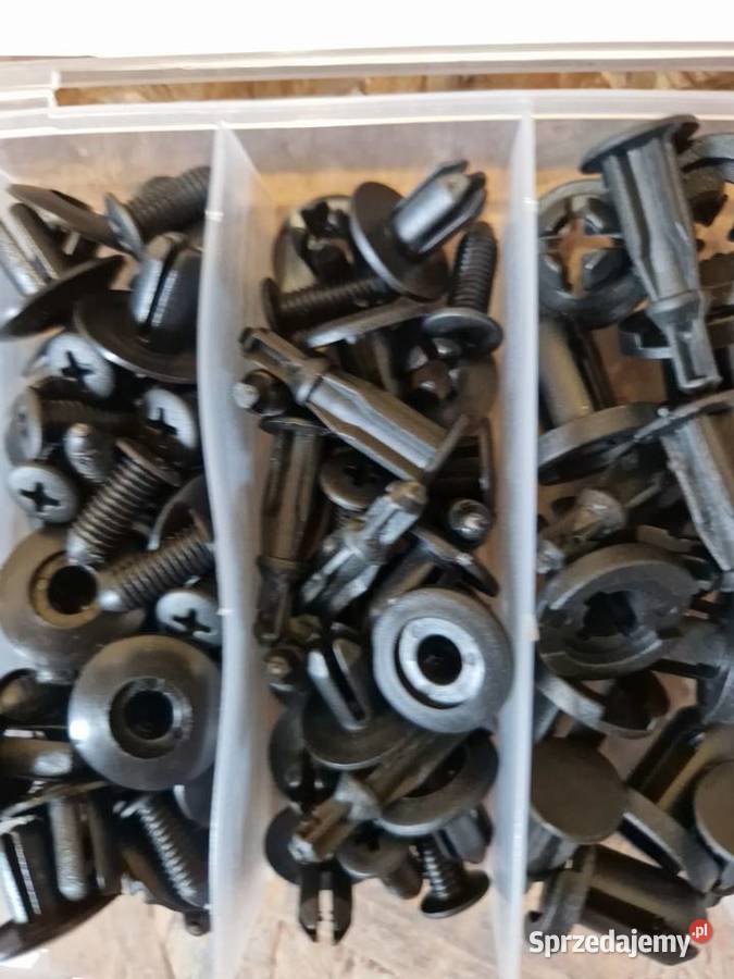 ZESTAW SPINEK SAMOCHODOWYCH KOŁKÓW KLIPSÓW 100 wielkopolskie Głogowa