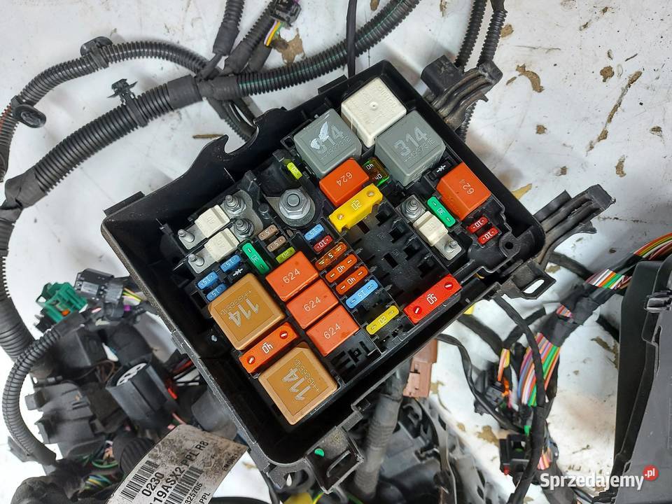 PEUGEOT 508 II 16 EH Wiązka komory silnika osobowe dolnośląskie