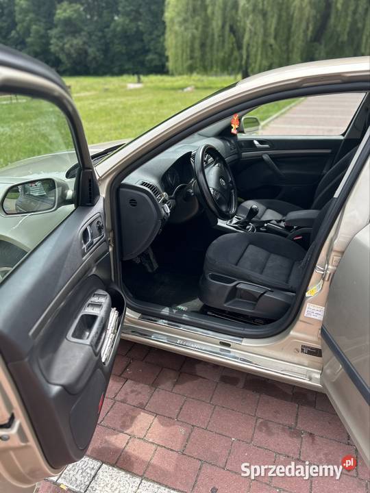 SPRZEDAM SKODĘ OCTAVIĘ 2 2005r 16MPI LPG