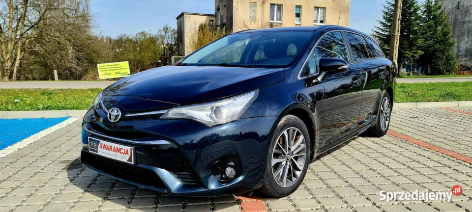 Toyota Avensis 16 D4D Touring Sport Executive światła do jazdy dziennej Więcławice Stare