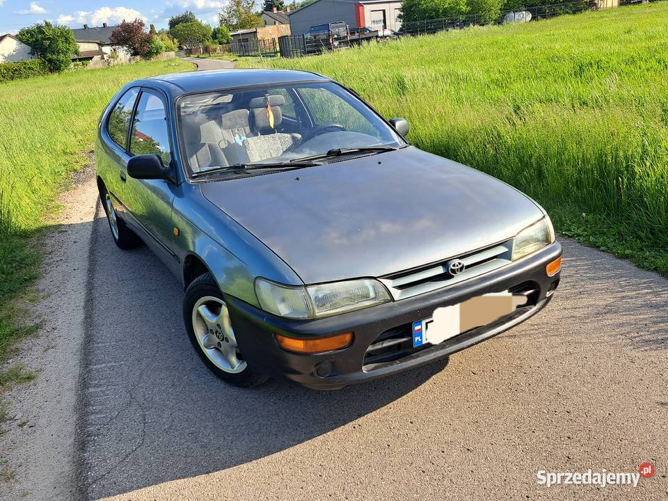 Sprzedam Toyote Corolle 14 benzyna 1992r