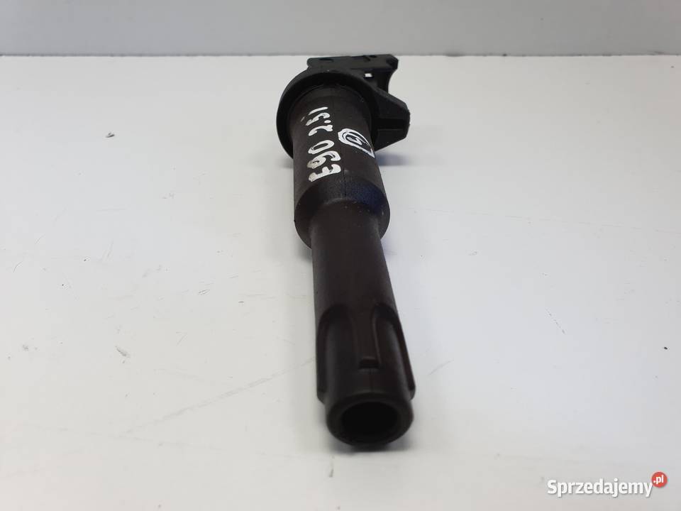 BMW E90 25 i CEWKA ZAPŁONOWA 0221504463 Pozostałe lubelskie Janów