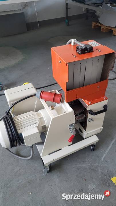 Młyn do tworzyw sztucznych młynek stanowiskowy Białogard sprzedam