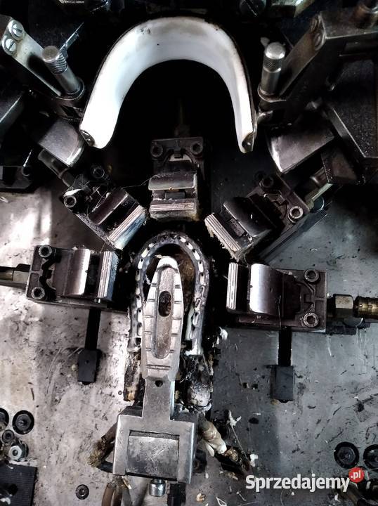 Ćwiekarka czubków SVIT TYP 02200P11 Złotoryja