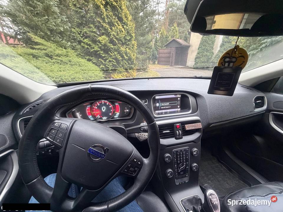 Volvo V40 T3 Momentum 88 przebiegu Myszków