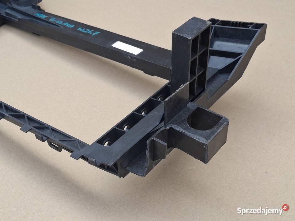 MERCEDES BKLASA W247 RAMKA MOCOWANIE ŻALUZJI lubuskie Bieleń