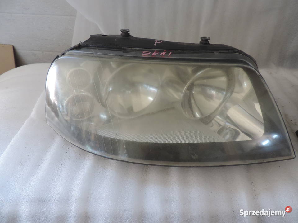 Lampa prawy przód Seat Alhambra FL