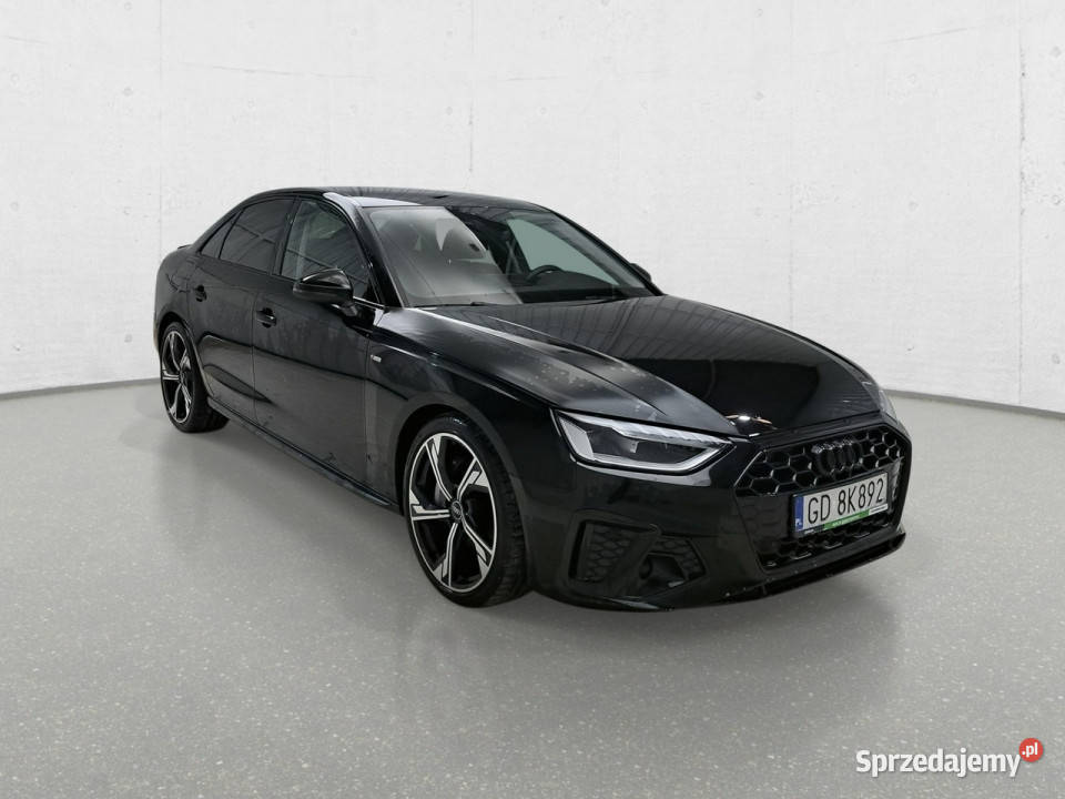 Audi A4 Limousine B9 2015 Komorniki