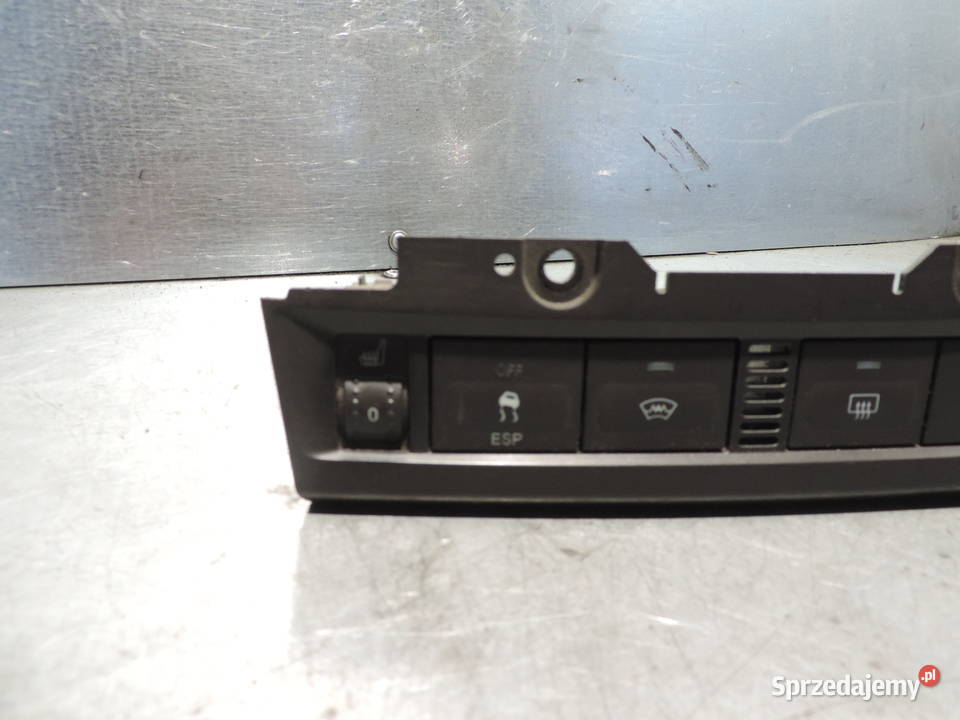 WŁĄCZNIK OGRZEWANIA SZYB FOTELI FORD FOCUS MK2
