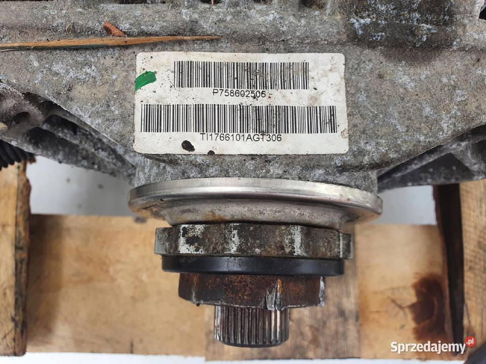 BMW X6 E71 X5 30 D TYLNY MOST TYŁ DYFER 7586025 Rudka