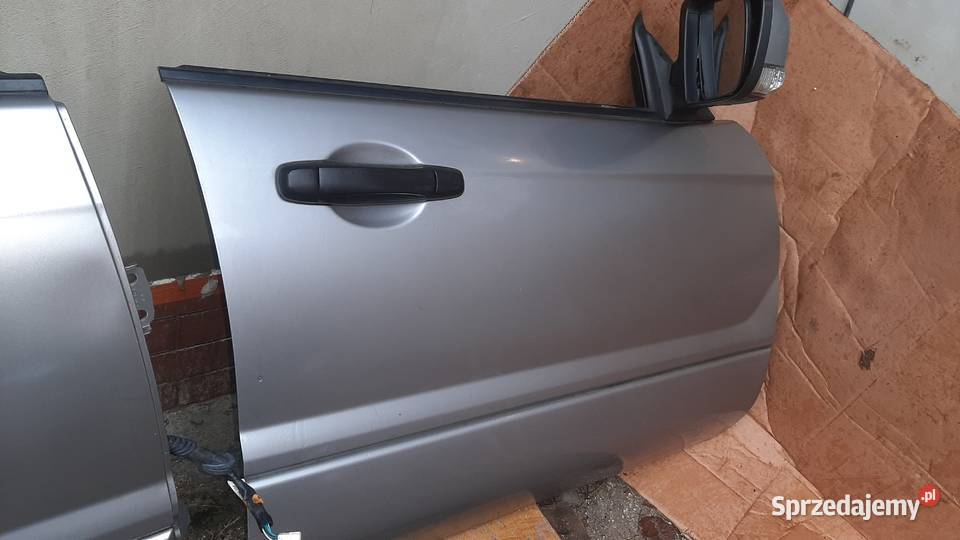 drzwi prawe kompletne Subaru Forester II SG Dębno