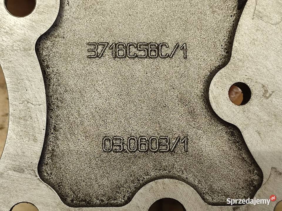 Obudowa rozrządu V836666400 Massey Ferguson 7485