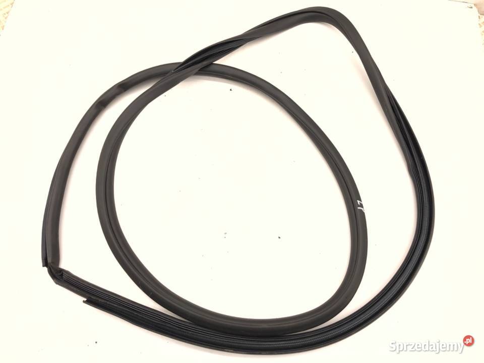 USZCZELKA DRZWI PRZÓD LEWA LEXUS LBX Crossover Uszczelki