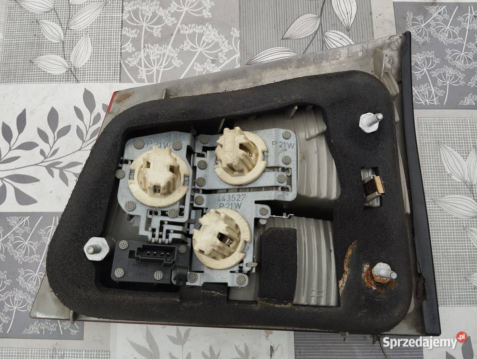 Lampa Opel Vectra C kombi lewa klapa bagażnika Kamieniec sprzedam