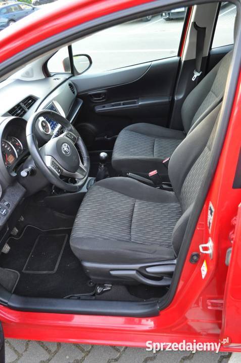 Toyota Yaris 10 benzyna 2013 147 600 Android elektryczne szyby Września