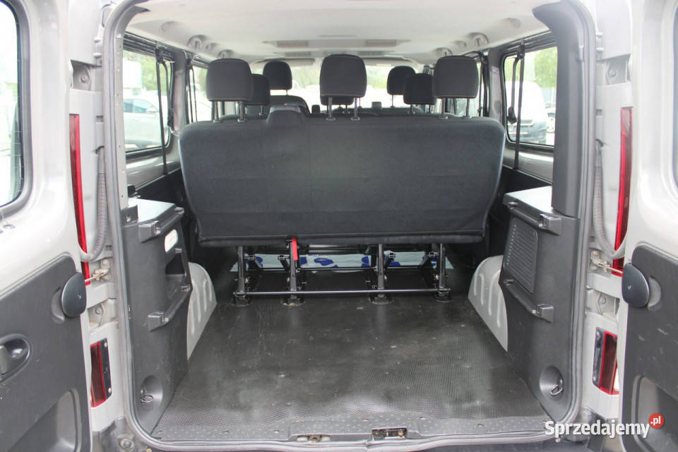 Renault Trafic L2 9 Osobowy Fvat netto 58455PLN ABS Warszawa sprzedam