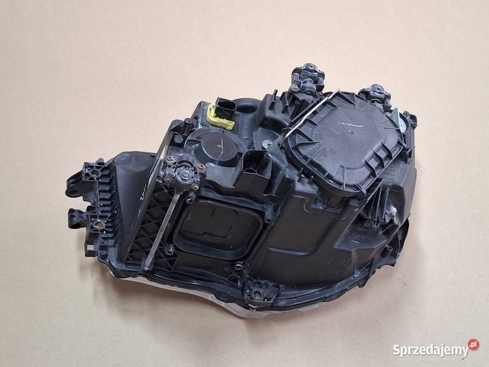 MERCEDES ANTOS AROCS REFLEKTOR PRAWY ORYGINAŁ ciężarowe lubuskie Bieleń