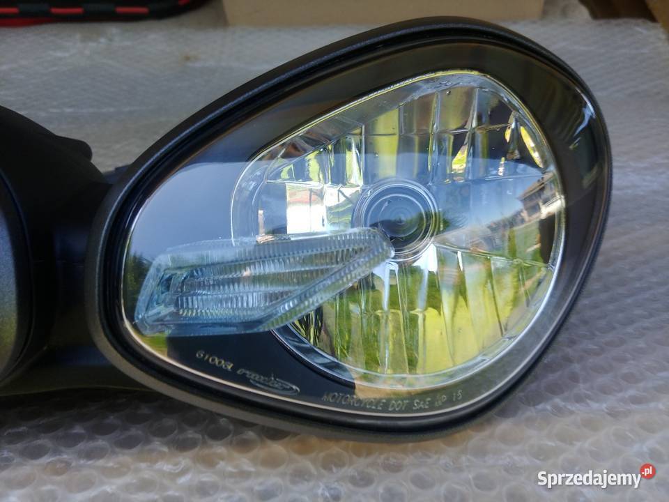 Lampa reflektor przód Triumph Speed Triple 1050 lubelskie Zwierzyniec sprzedam