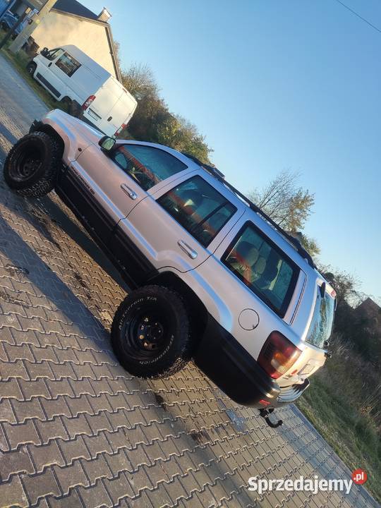 Jeep grand Cherokee wj 4x4 27 terenówka 2700cm3 Lubycza Królewska sprzedam