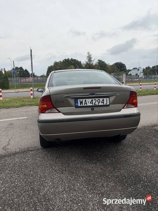 Ford Focus 16 benzyna GHIA mazowieckie